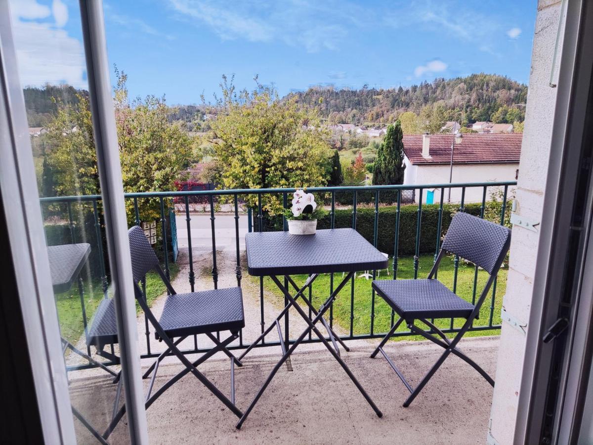 Villas-Du-Lac Appartements De Vacances Et Espace Spa Prive クレルヴォー・レ・ラック エクステリア 写真