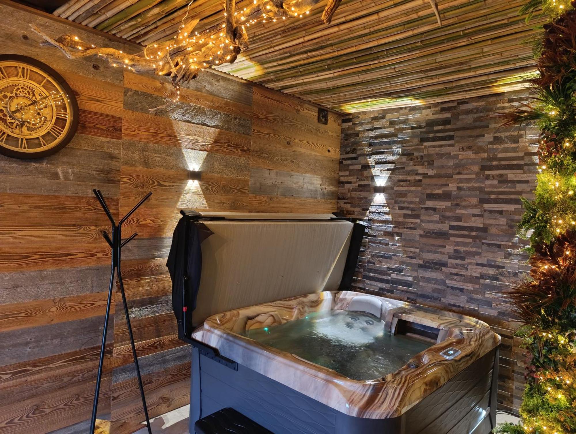 Villas-Du-Lac Appartements De Vacances Et Espace Spa Prive クレルヴォー・レ・ラック エクステリア 写真
